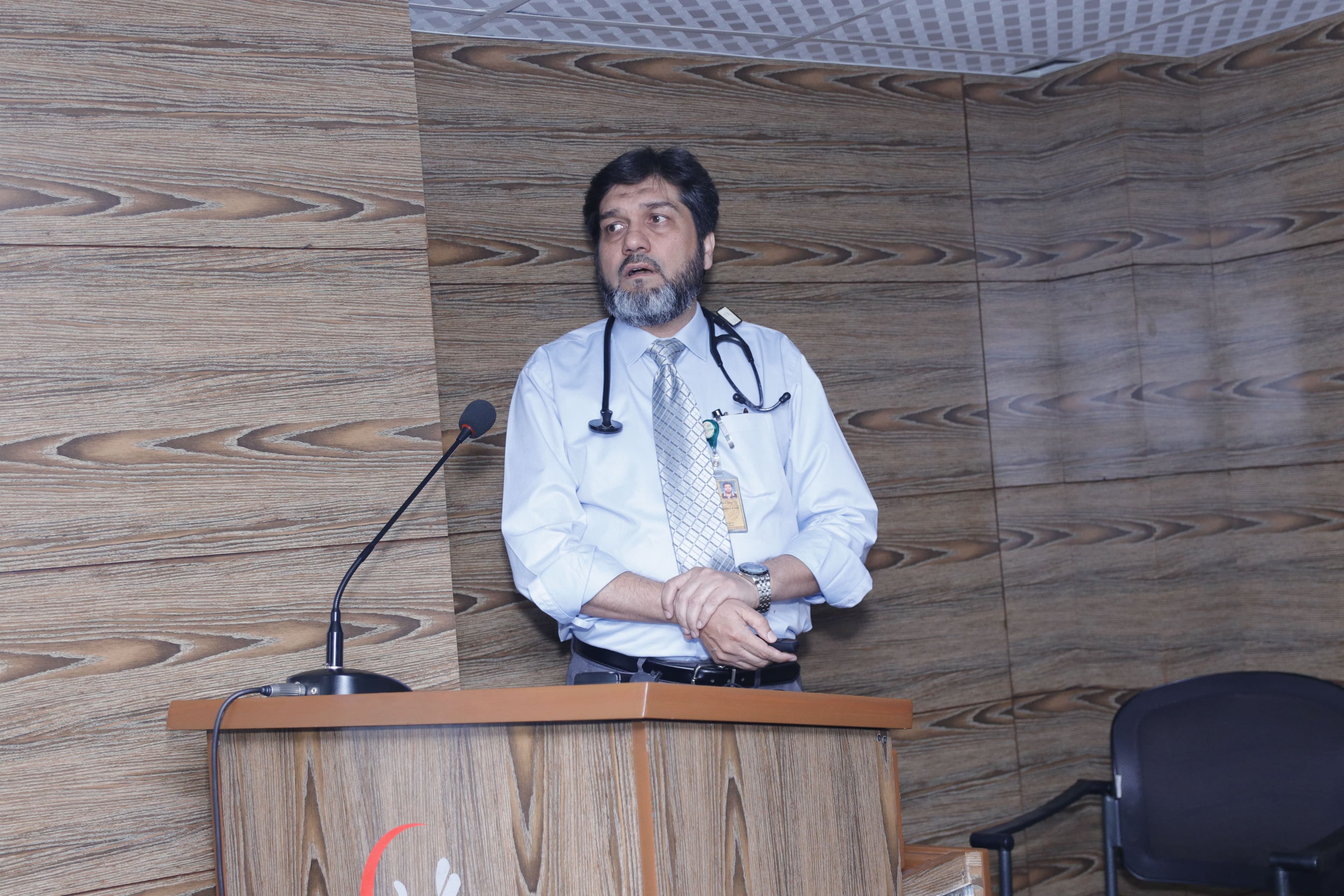 Dr. Asim Rana supervising medical trainees during a hands-on simulation session